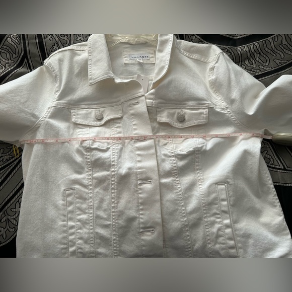 NWT Loft White Denim/Jean Jacket. XL - Picture 5 of 5